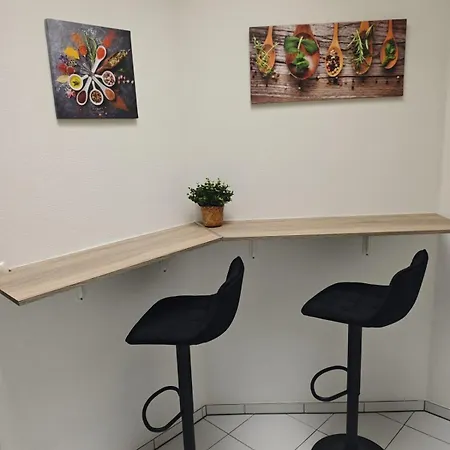 Mit Anbindung Fuer 6 Personen * Aachen