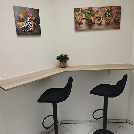 Mit Anbindung Fuer 6 Personen Apartment *