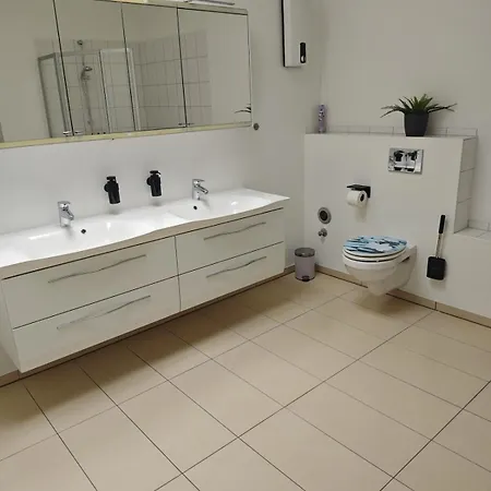 Mit Anbindung Fuer 6 Personen Apartmán *