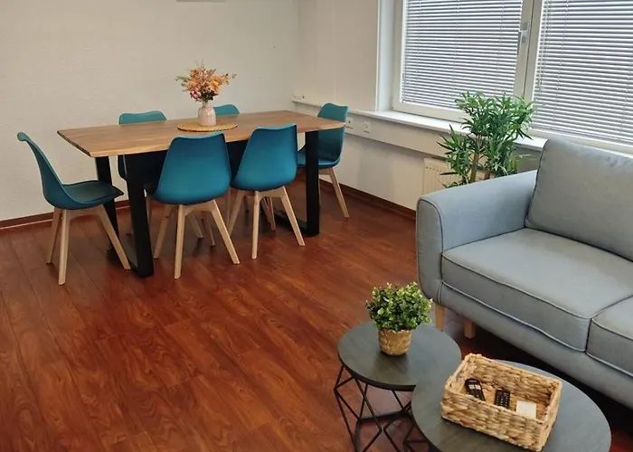 Mit Anbindung Fuer 6 Personen * Aken