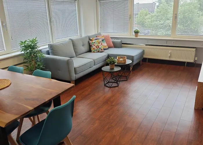 Mit Anbindung Fuer 6 Personen * Aken